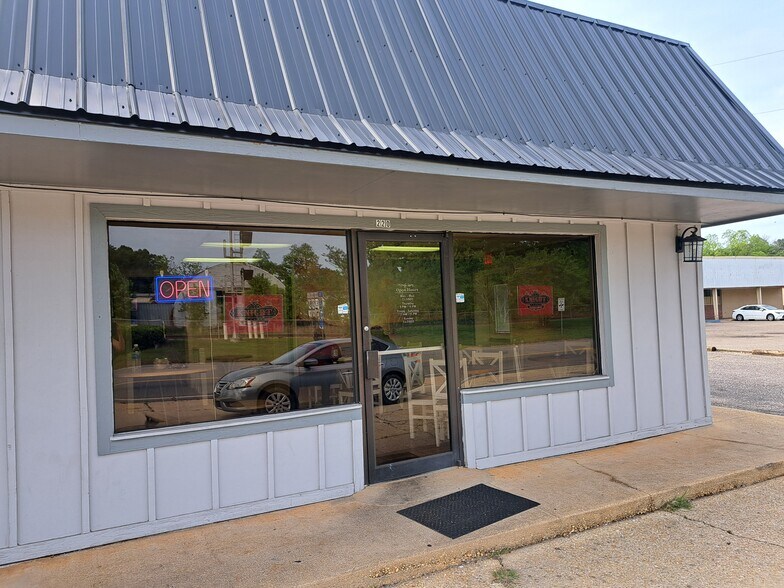 More Photos Of 220 W Front St, Evergreen Freestanding For Sale