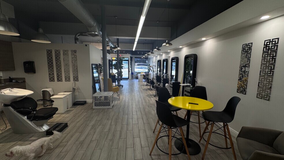 More Photos Of 2600-2614 SW 8th St, Miami Apartments For Lease