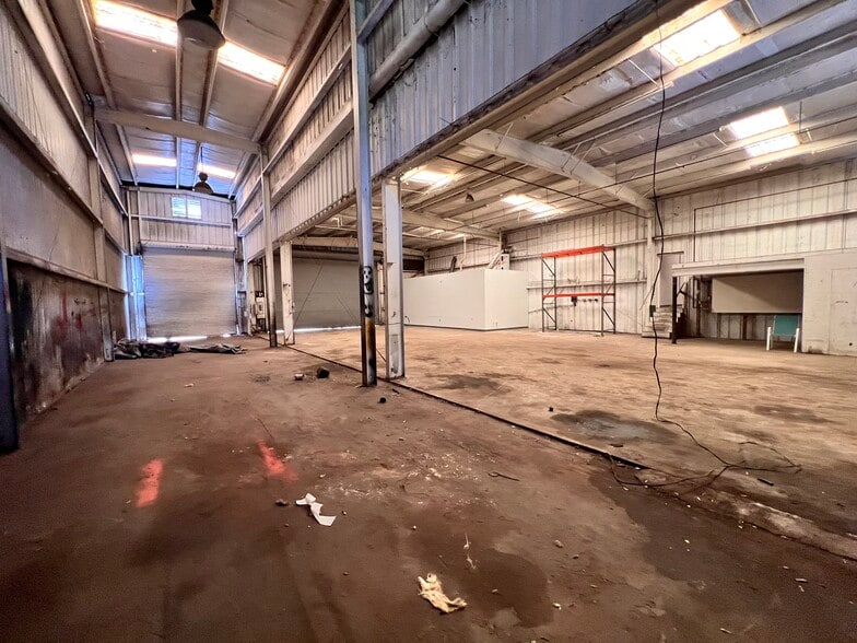 More Photos Of 5387 L B McLeod Rd, Orlando Warehouse For Sale