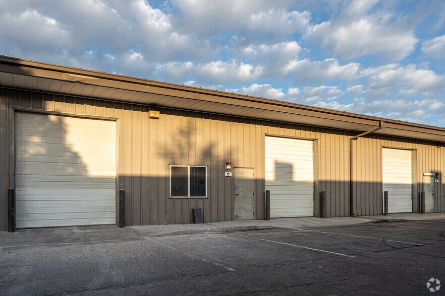 More Photos Of 3010 W 500 S, Salt Lake City Light Manufacturing For Lease