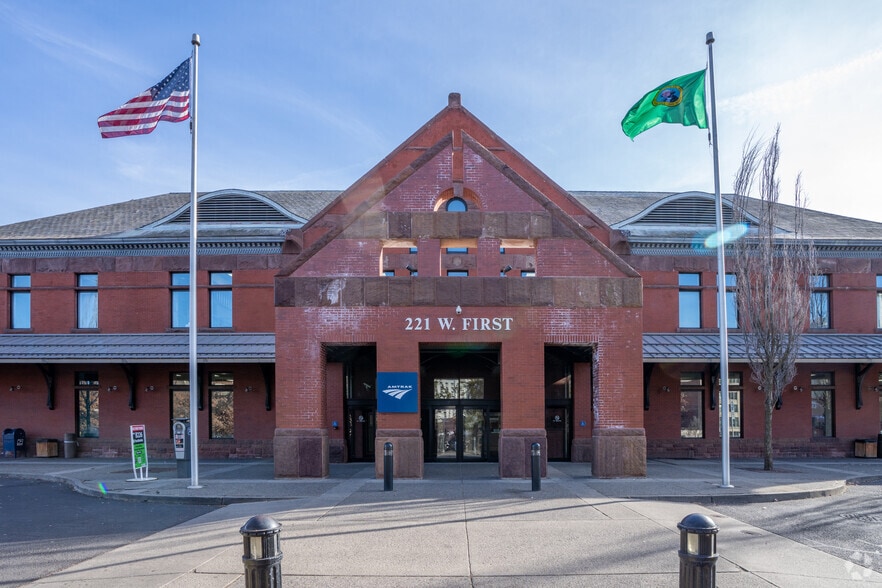 More Photos Of 221 W 1st Ave, Spokane Freestanding For Lease
