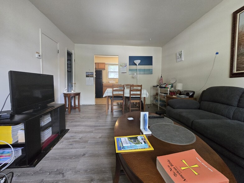 More Photos Of 288 W Clinton St, Dover Apartments For Sale