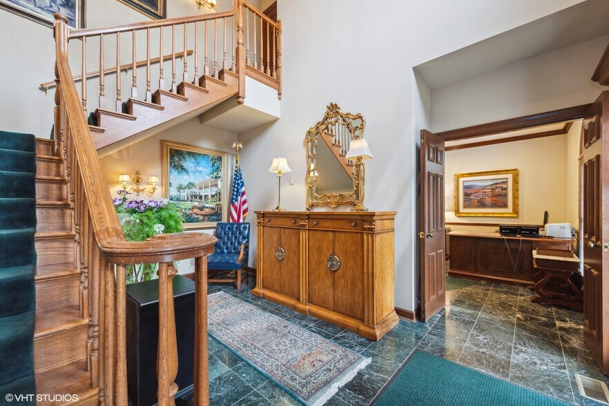 More Photos Of 1601 W Colonial Pky, Inverness Office For Sale