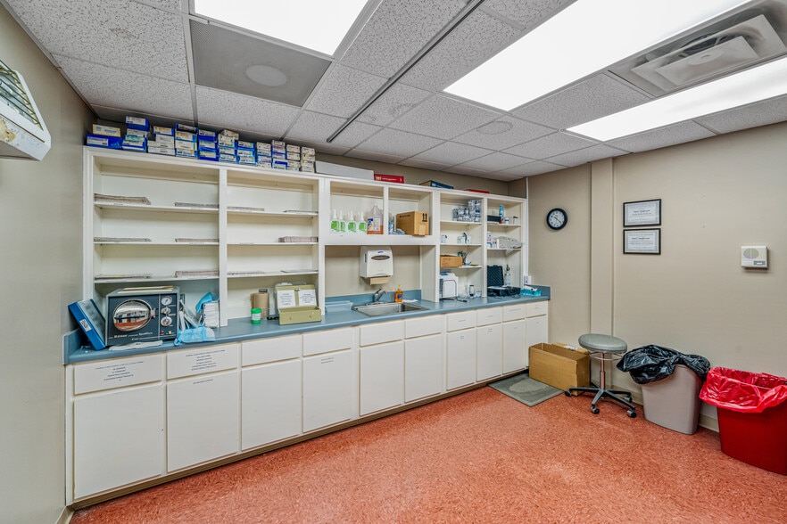 More Photos Of 15239 AL Highway 68, Crossville Medical For Sale