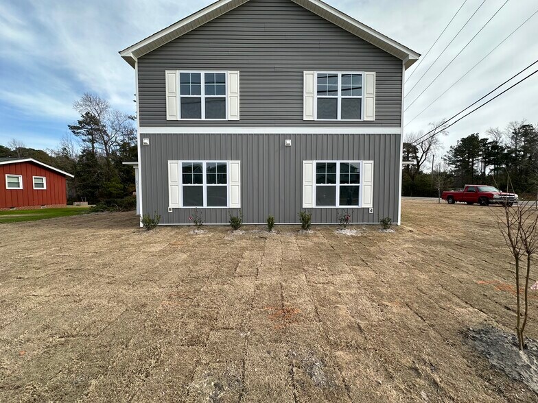 More Photos Of 4507 Greenway Ave, Wilmington Apartments For Sale