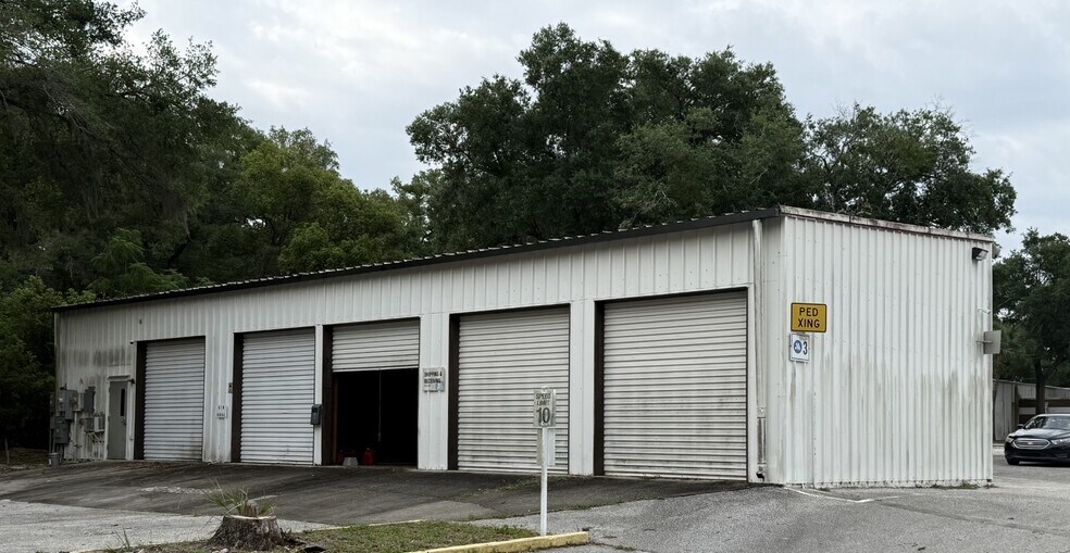 More Photos Of 7725 N Orange Blossom Trl, Orlando Warehouse For Sale