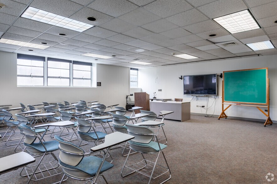 More Photos Of 29 Castle Pl, New Rochelle Schools For Lease