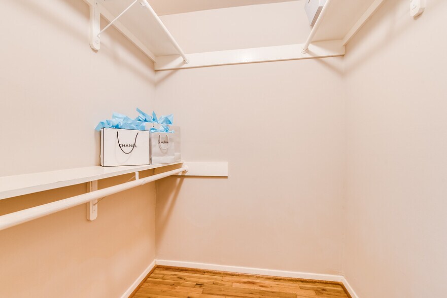 More Photos Of 6218 Gehring St, Houston Apartments For Sale