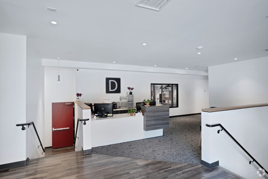 More Photos Of 324-328 S Myrtle Ave, Monrovia Office For Sale