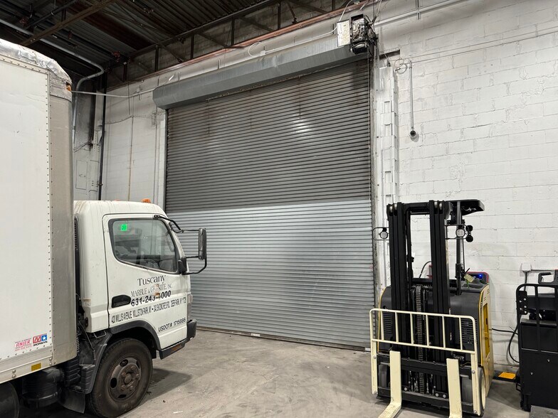 More Photos Of 243 Skidmore Rd, Deer Park Warehouse For Sale