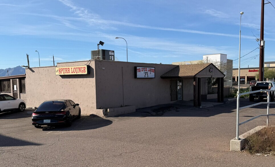 More Photos Of 5535 W Baseline Rd, Laveen Bar For Sale