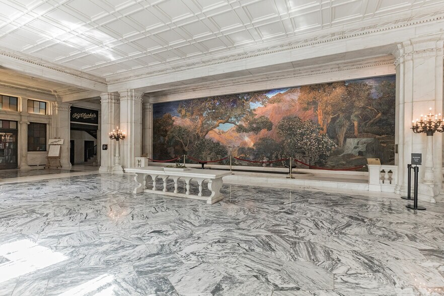 More Photos Of 170 S Independence Mall W, Philadelphia Office For Lease