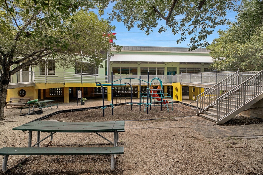 More Photos Of 92295 Old Hwy, Tavernier Schools For Sale