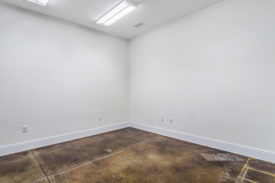More Photos Of 12547 County Road 49, Foley Office Residential For Sale