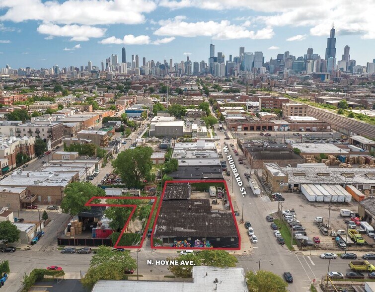 Primary Photo Of 2048 W Hubbard St, Chicago Showroom For Sale