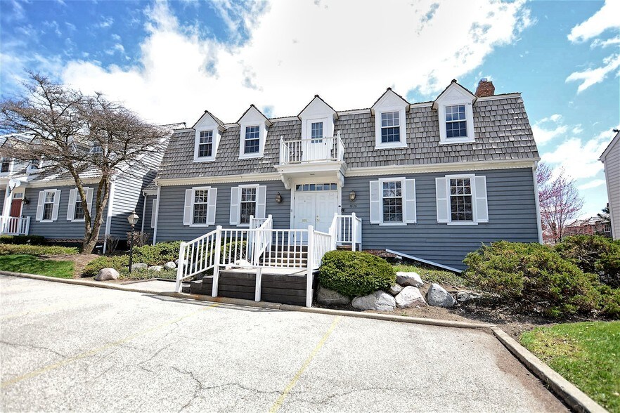 More Photos Of 1626 W Colonial Pky, Inverness Office For Sale