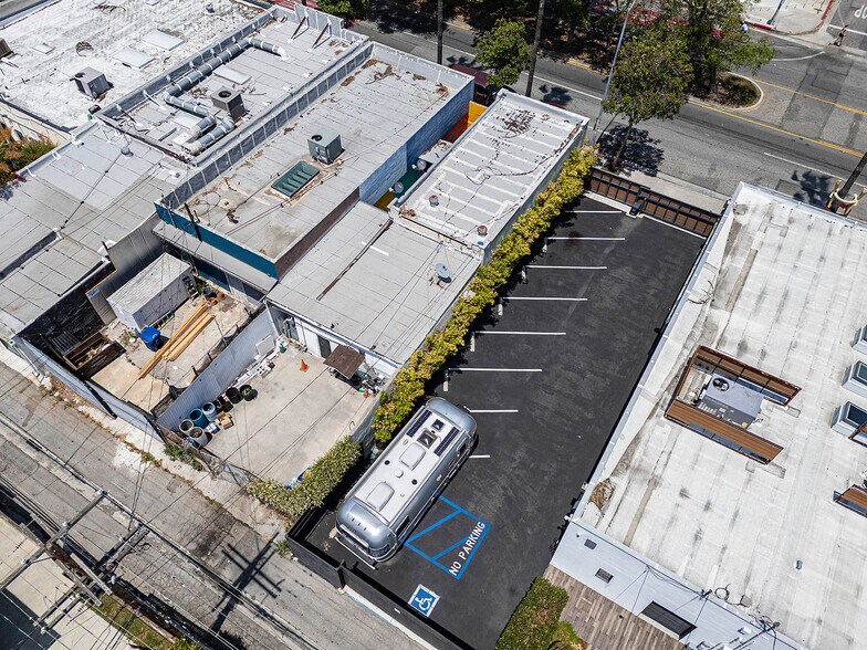 More Photos Of 8554 Washington Blvd, Culver City Bar For Sale