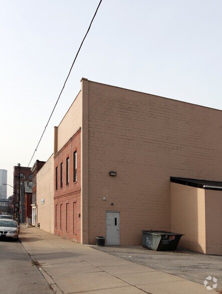 More Photos Of 1621 Forbes Ave, Pittsburgh General Retail For Sale