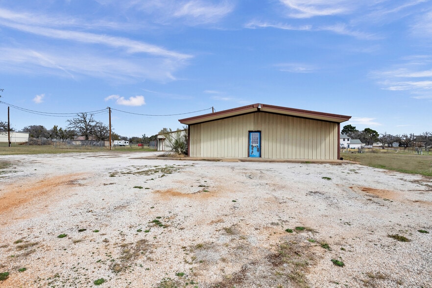 More Photos Of 7330 Texas 261 Hwy, Buchanan Dam Warehouse For Sale