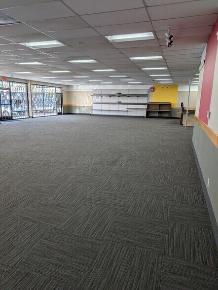 More Photos Of 111 W Pacific Coast Hwy, Wilmington Freestanding For Lease