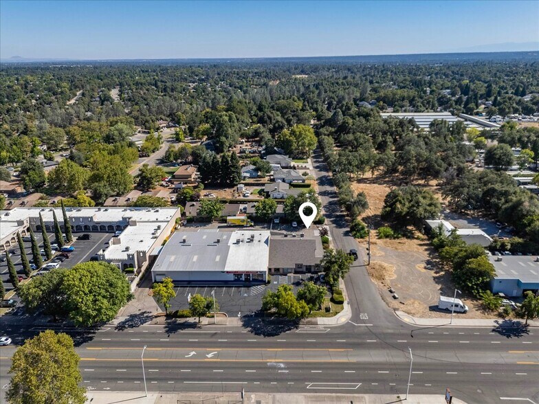 More Photos Of 1551 Hartnell Ave, Redding Office For Lease