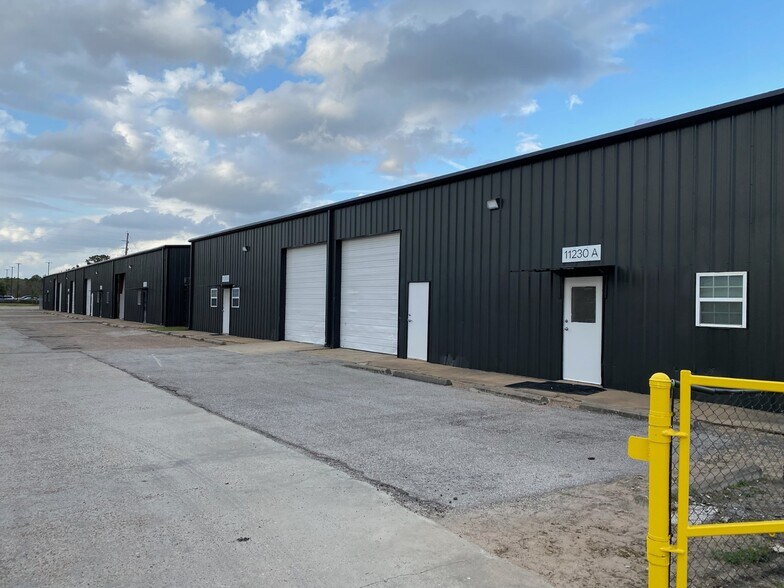 More Photos Of 11234 Timber Tech Ave, Tomball Unknown For Lease