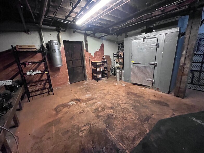 More Photos Of 27-45 Lafayette Sq, Haverhill Office For Lease