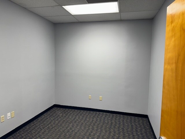 More Photos Of 4951 E Adamo Dr, Tampa Showroom For Lease