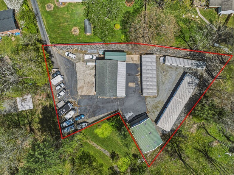 More Photos Of 130 Oakland Hill Dr, Etowah Warehouse For Sale