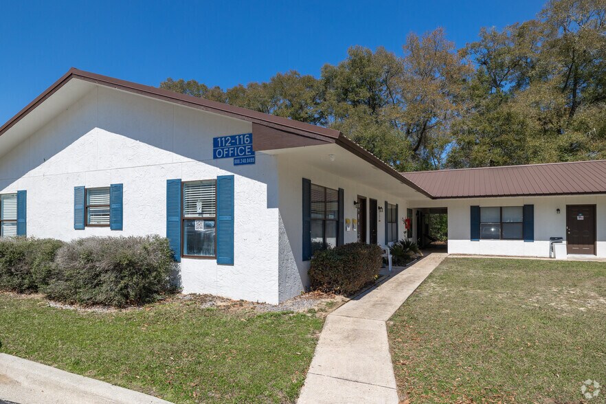 Primary Photo Of 125 N Davis Ln, Defuniak Springs Apartments For Sale