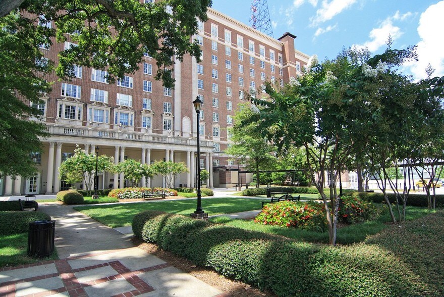 Primary Photo Of 817 W Peachtree St NW, Atlanta Office For Lease