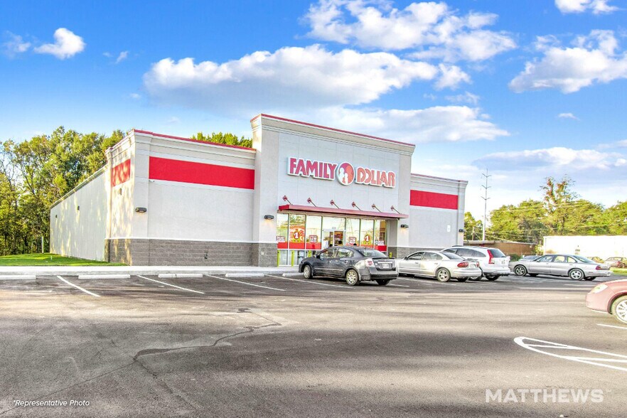 Primary Photo Of 802 4th SW st, Stanley Freestanding For Sale