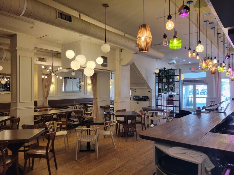 More Photos Of 522 Cookman Ave, Asbury Park Restaurant For Sale