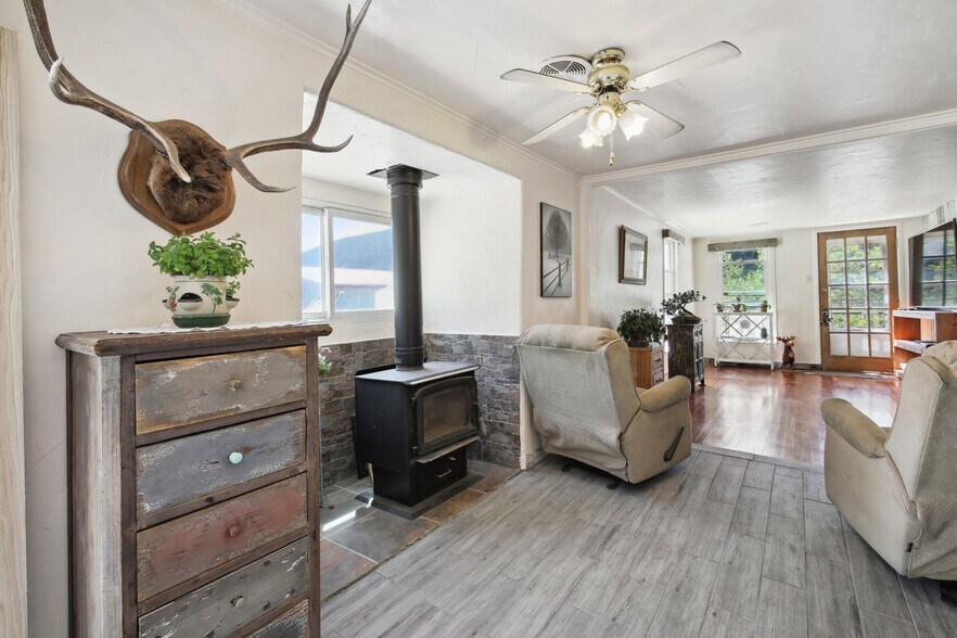 More Photos Of 1615 CO Rd 308 Rd, Dumont Freestanding For Sale