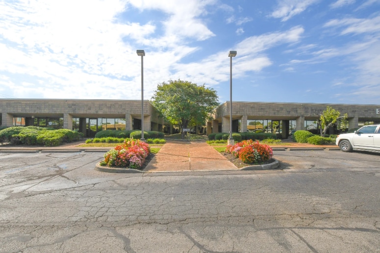 More Photos Of 2705 Artie St SW, Huntsville Office For Lease