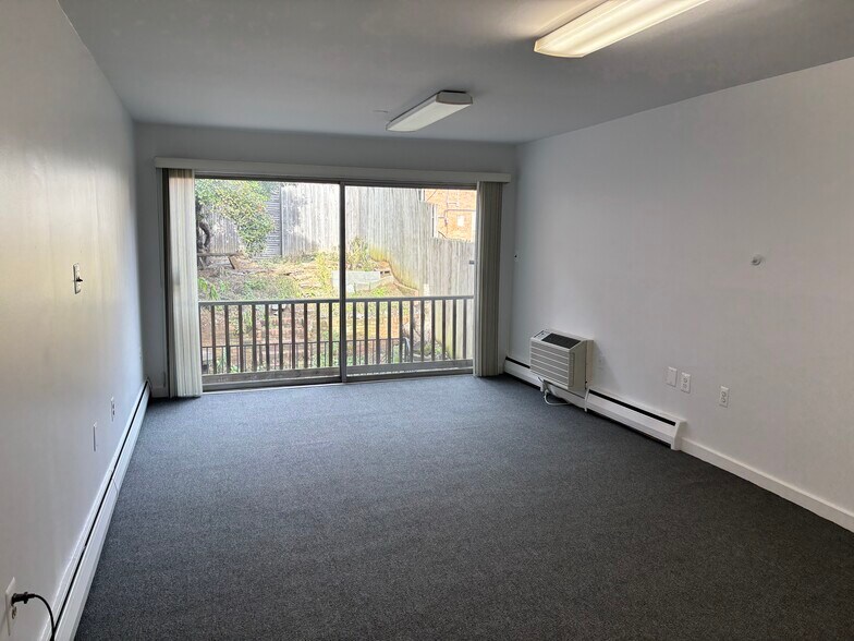 More Photos Of 3029 M St NW, Washington Storefront Retail Office For Lease