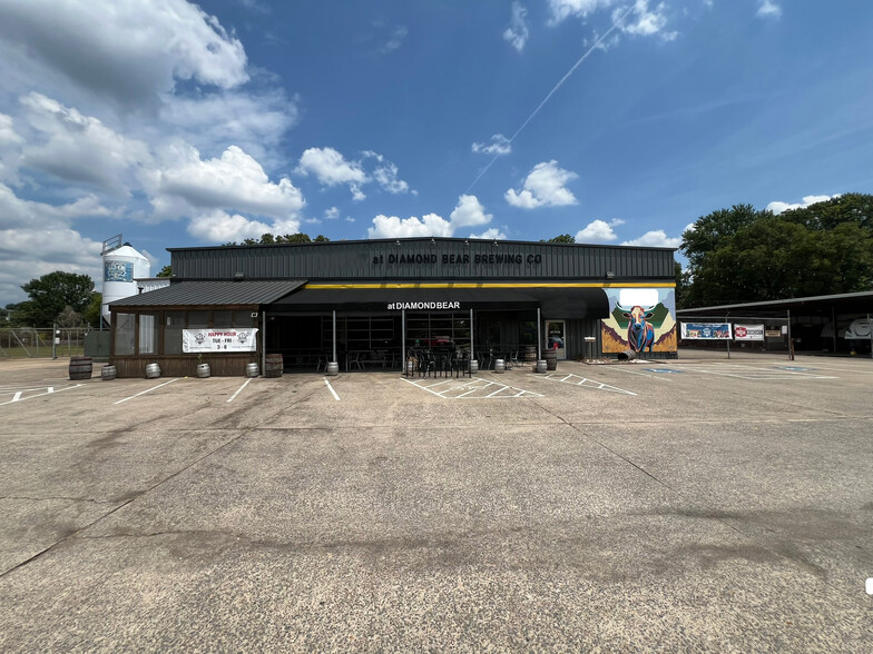 Primary Photo Of 600 N Broadway Ave, North Little Rock Warehouse For Sale