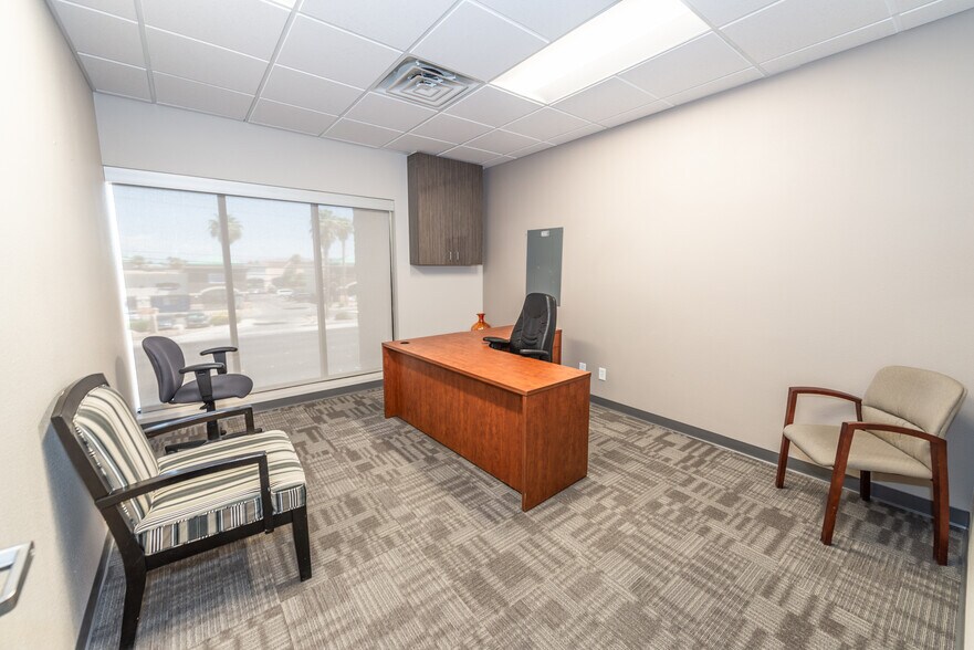 More Photos Of 6345 S Pecos Rd, Las Vegas Office For Lease