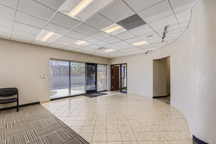 More Photos Of 15354 E Hinsdale Cir, Englewood Warehouse For Sale