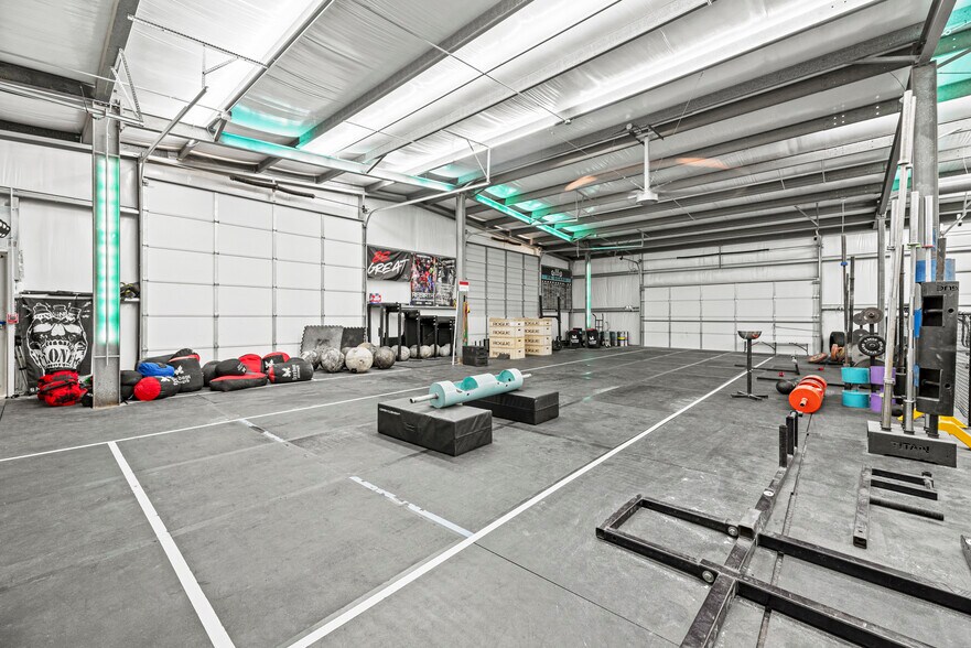 More Photos Of 11703-11711 Spring Cypress Rd, Tomball Unknown For Lease