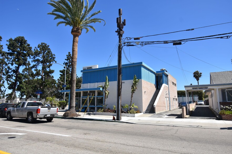 Primary Photo Of 664 E Regent St, Inglewood Office For Lease