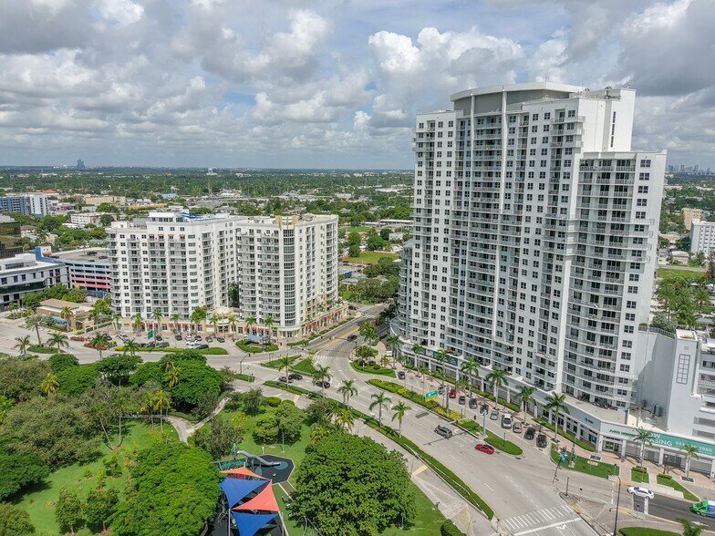 More Photos Of 1720 Harrison St, Hollywood Office Residential For Lease