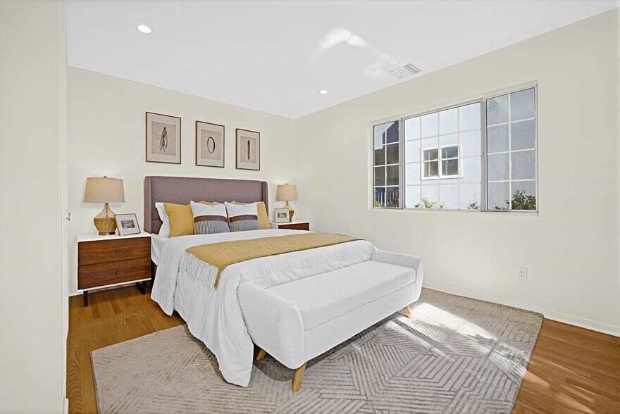 More Photos Of 7621 Norton Ave, West Hollywood Multifamily For Sale