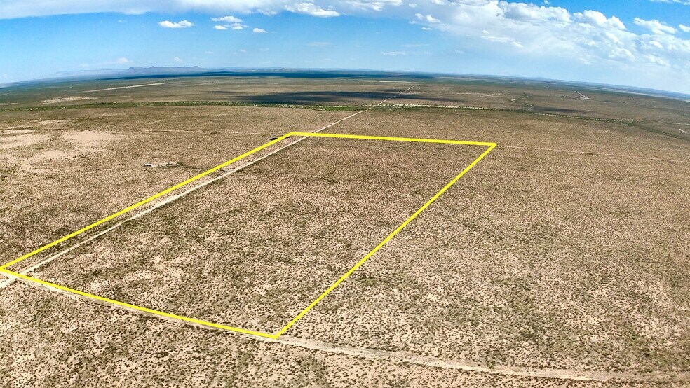 More Photos Of 201 Road Runner Road Dell, Dell City Land For Sale