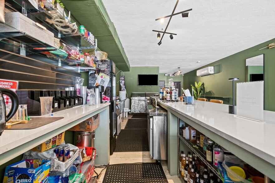 More Photos Of 1649 E Sample Rd, Pompano Beach Storefront For Sale