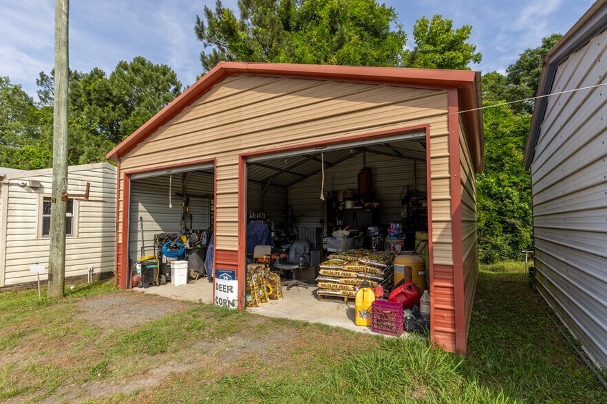 More Photos Of 1111 S Martin Luther King Jr Blvd, Americus Freestanding For Sale
