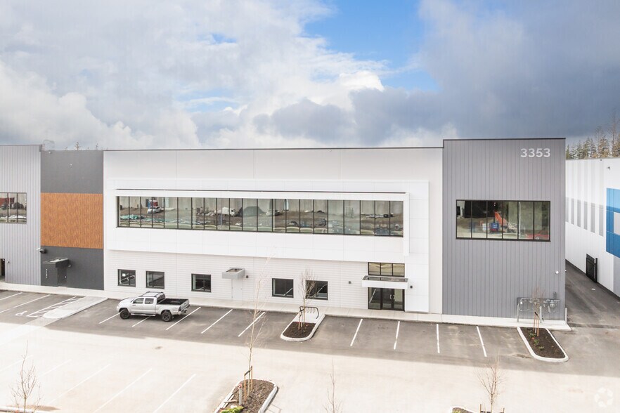 More Photos Of 3353 194 St, Surrey Warehouse For Lease
