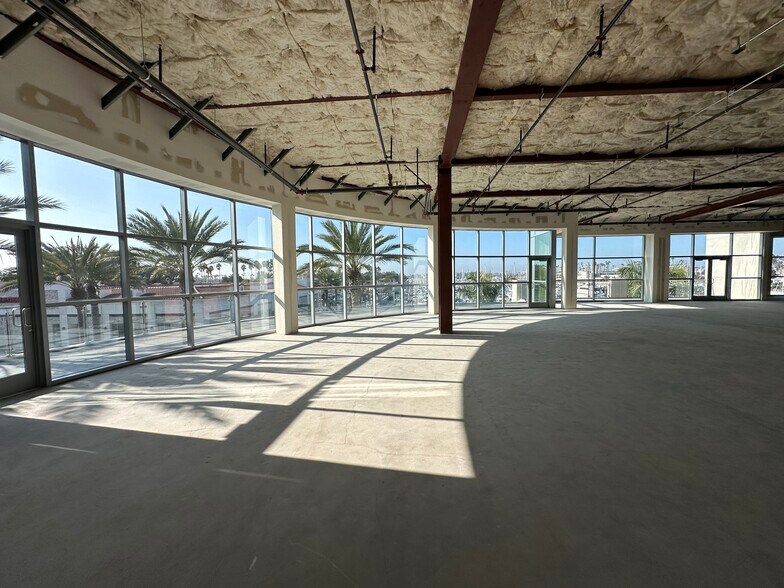 More Photos Of 4625-4635 Admiralty Way, Marina Del Rey Unknown For Lease