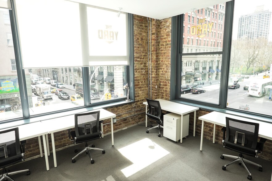 More Photos Of 234 Fifth Ave, New York Coworking Space