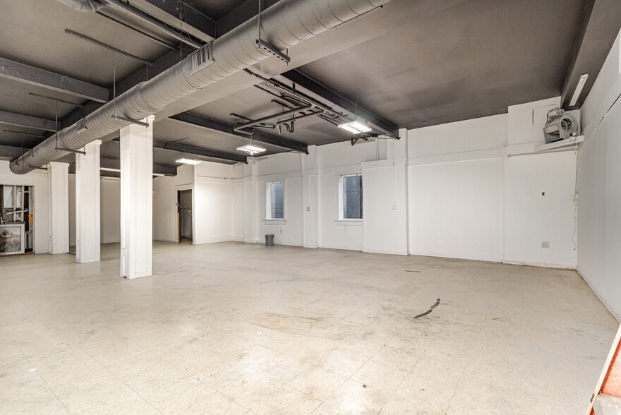 More Photos Of 6603 Dixie Hwy, Florence Freestanding For Sale